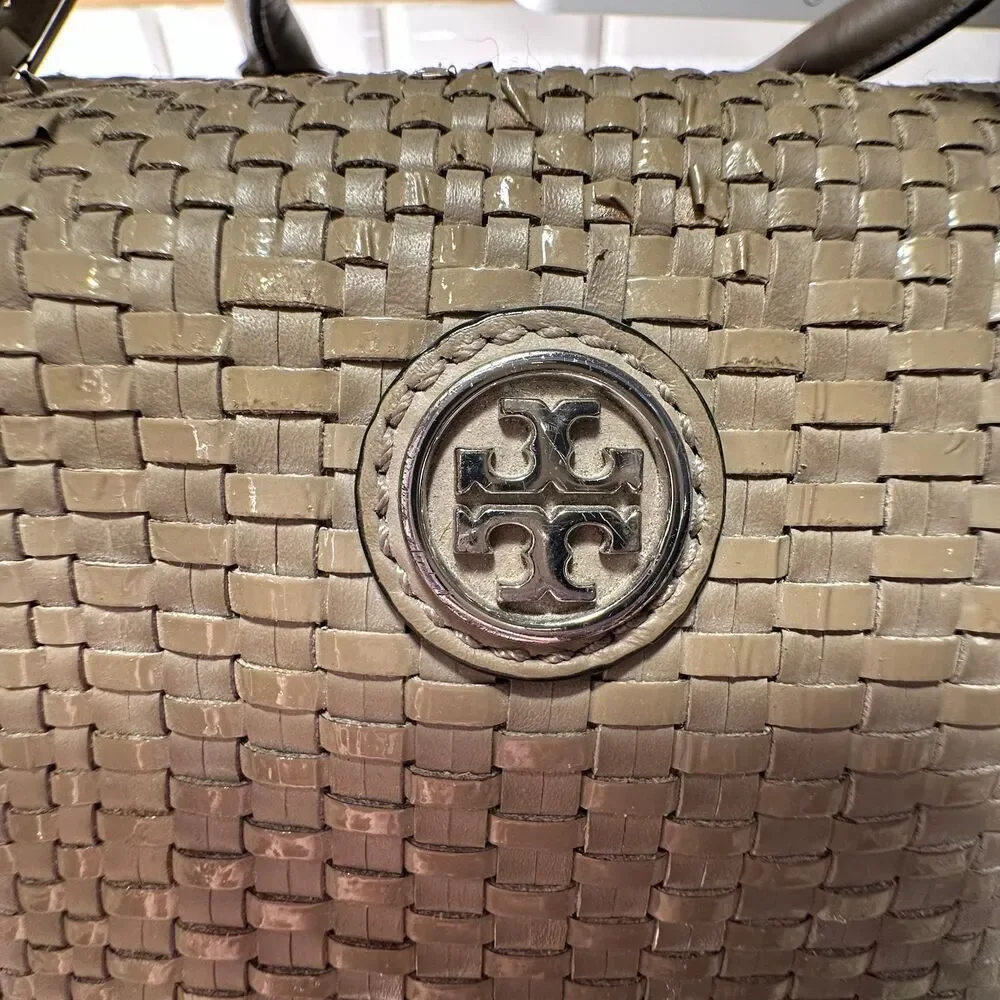 TORY BURCH ROBINSON WOVEN SOFT SATCHEL FRENCH GRAY